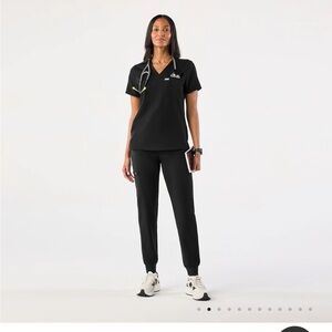 FIGS Technical Collection Black Scrub Top & Bottoms